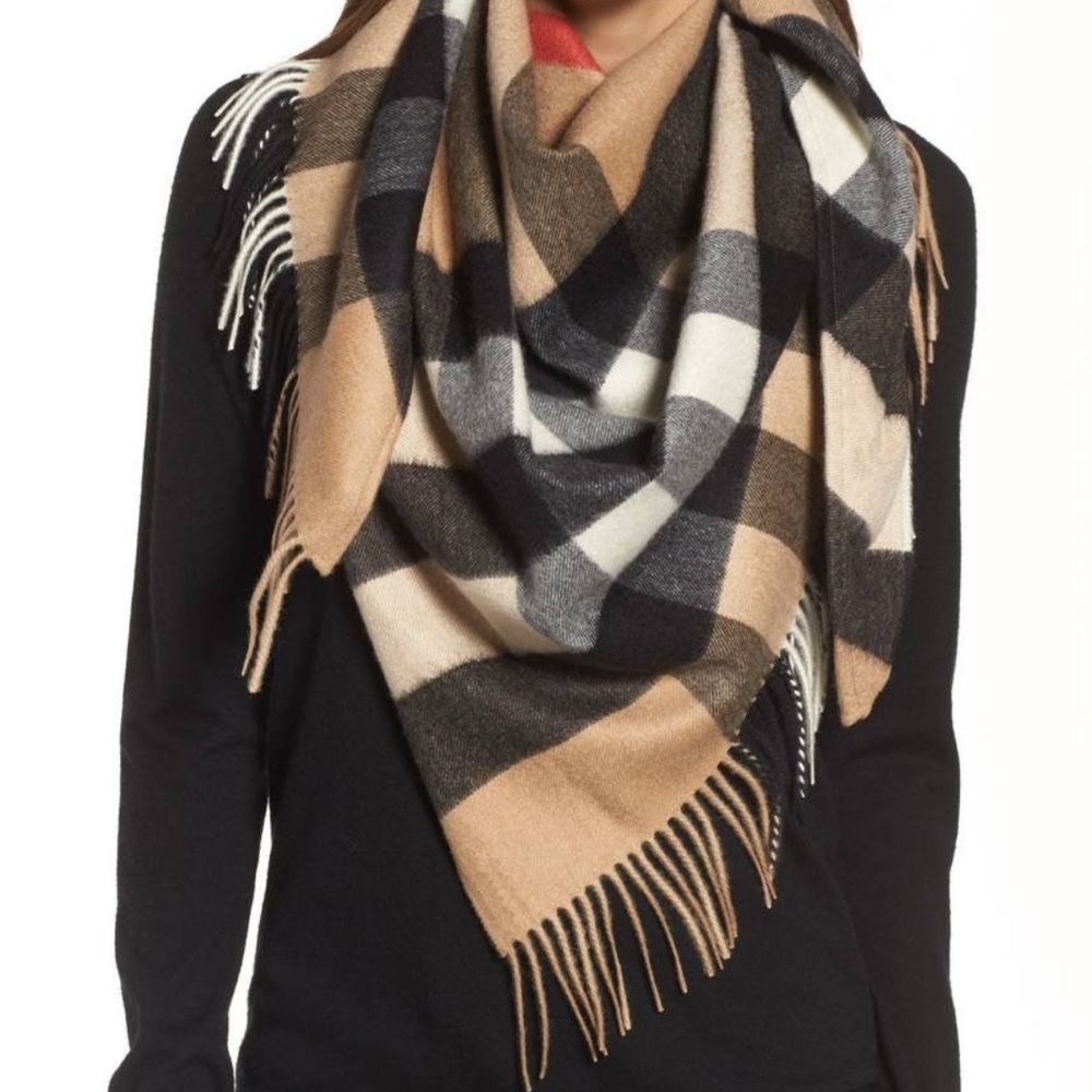 BURBERRY Teal and Black Plaid triangular scarf wrap